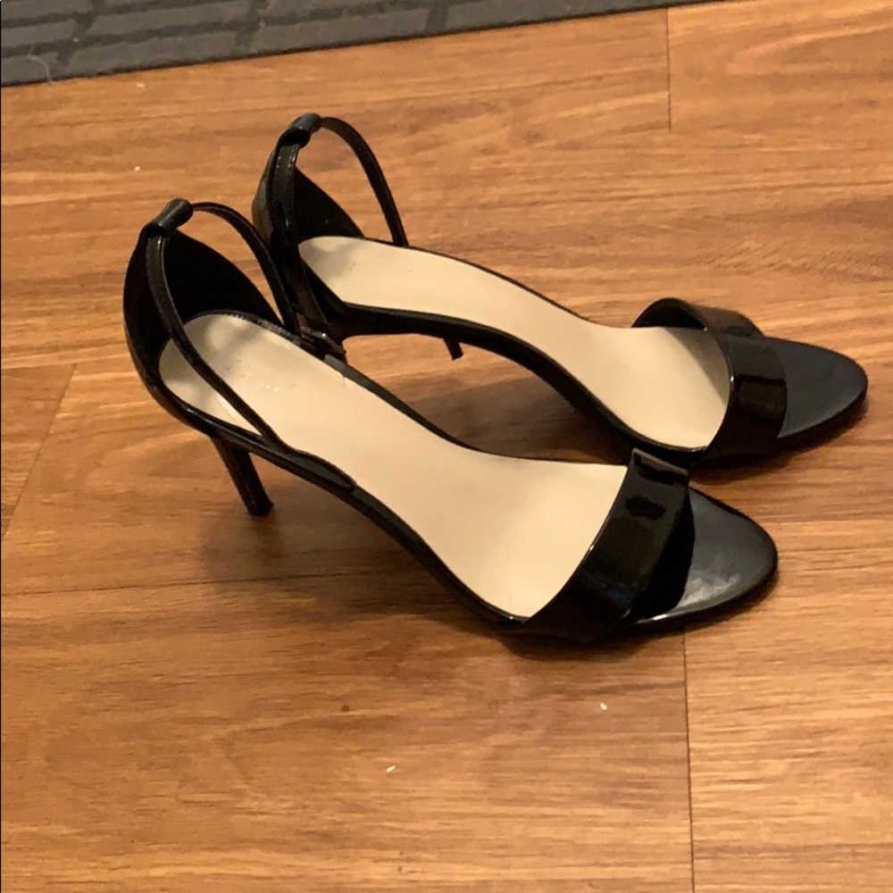 Shoes - Picture 4 of 5